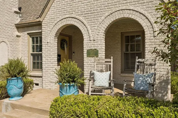 5715 Kenwood Avenue, Dallas, TX 75206