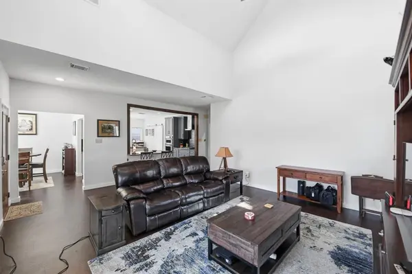 3426 Knob Oak Drive, Grapevine, TX 76051