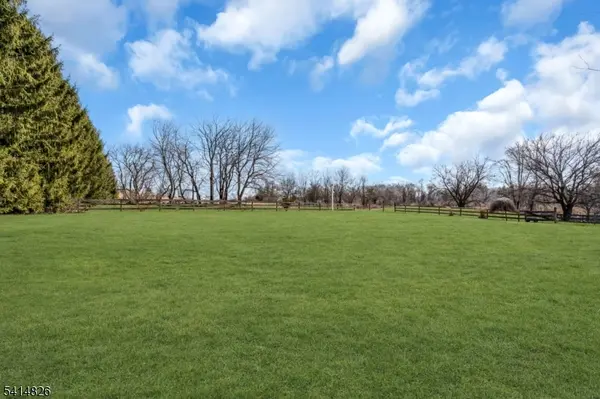 206 Cokesbury Rd, Tewksbury Twp., NJ 08833