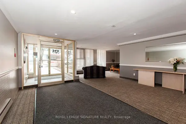 525 Eglinton AVE E #203, Toronto C10, ON M4P 1N5