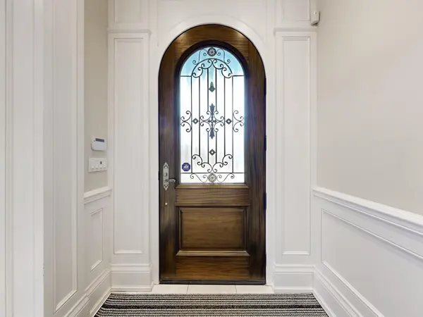 342 Hillcrest AVE, Toronto C14, ON M2N 3P6