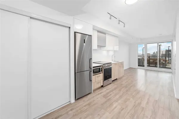 251 Jarvis ST #2102, Toronto C08, ON M5B 0C3