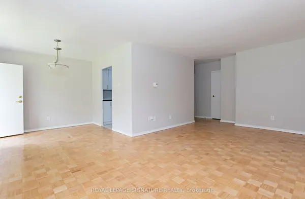 525 Eglinton AVE E #804, Toronto C10, ON M4P 1N5