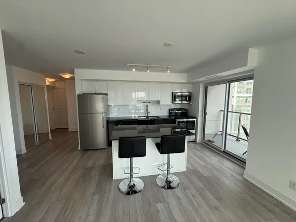 1215 Bayly ST #604, Pickering, ON L1W 1L7