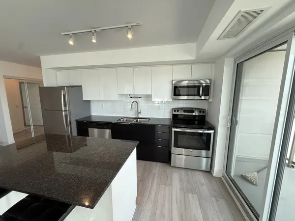 1215 Bayly ST #604, Pickering, ON L1W 1L7