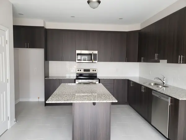 176 CRANESBILL RD, Kanata, ON K2V 0J5