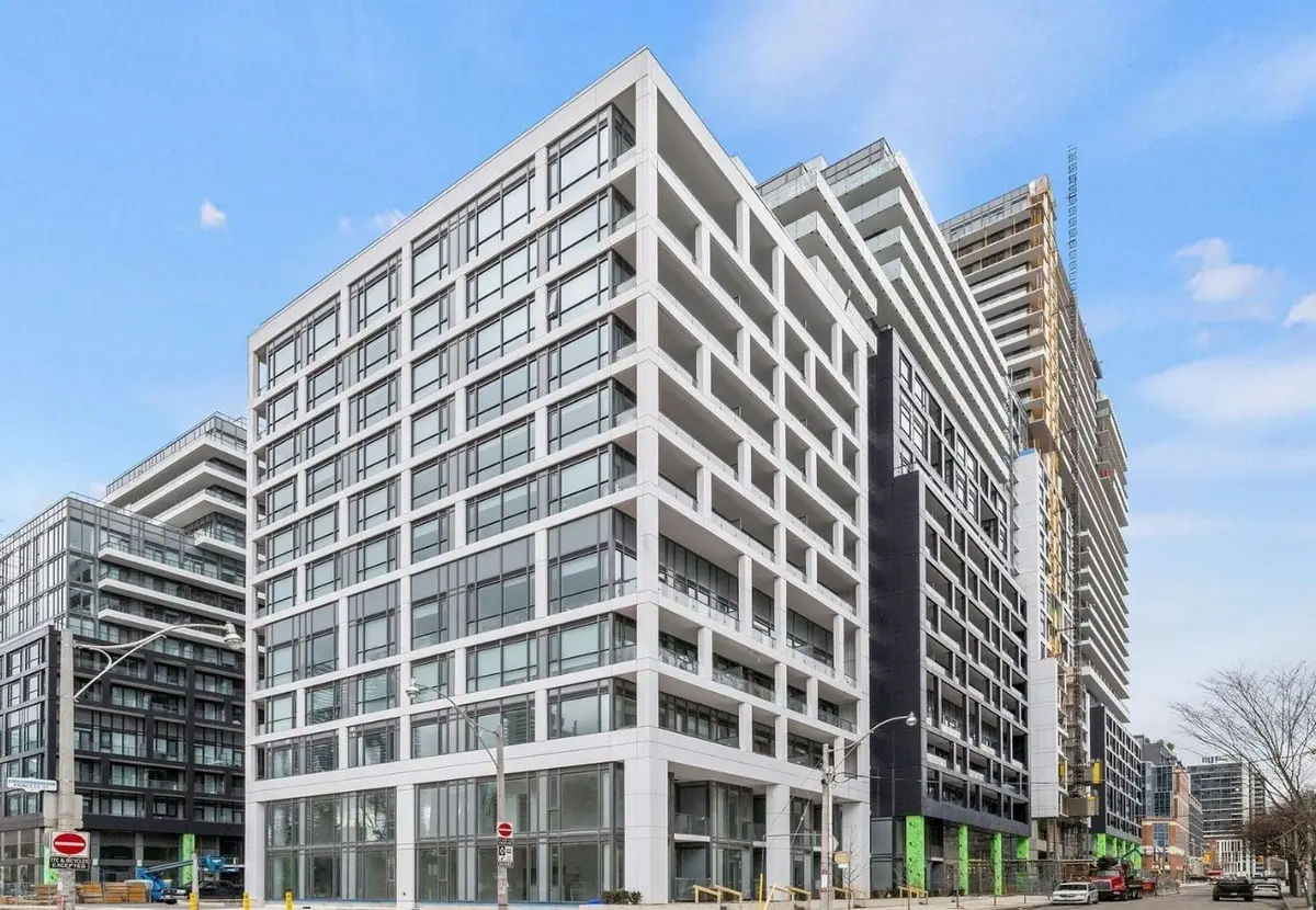 60 Princess ST #1425, Toronto C08, ON M5A 2C7