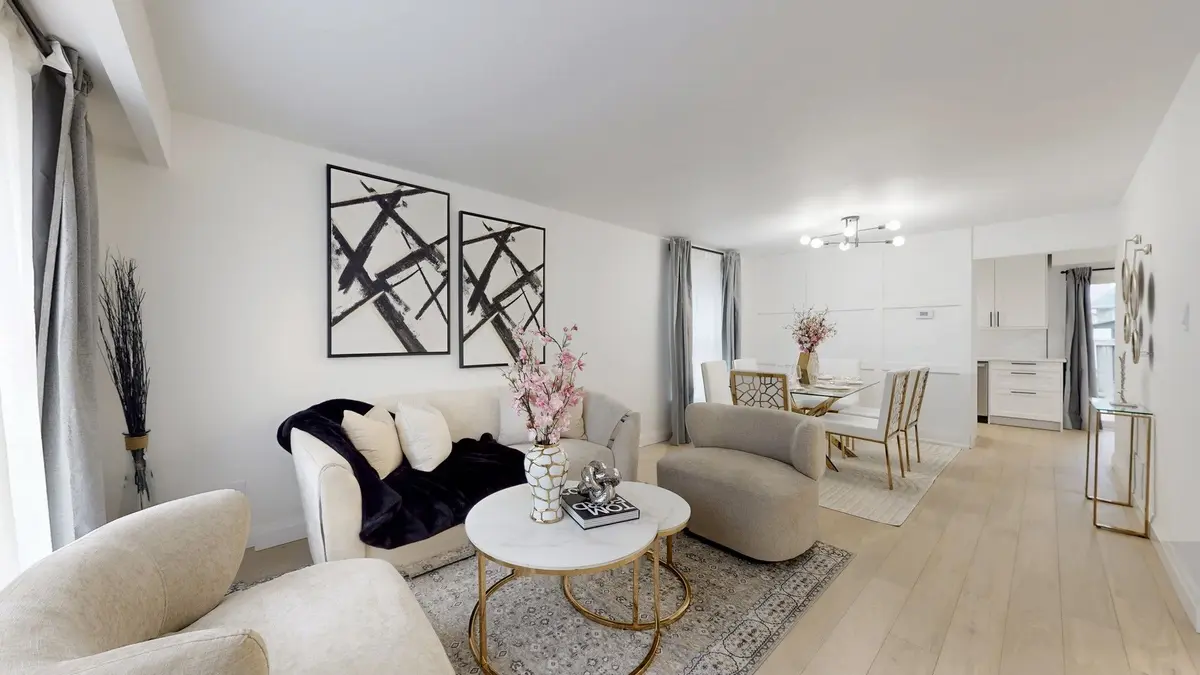 26 Mayfair CRES, Brampton, ON L6S 3N4