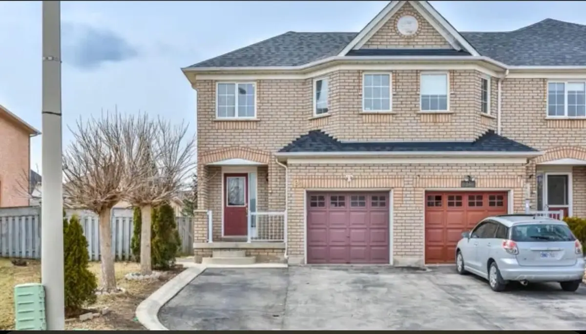 26 Twin Pines CRES, Brampton, ON L7A 1M6