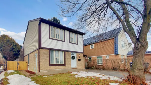 26 Mayfair CRES, Brampton, ON L6S 3N4
