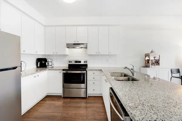 26 Haydrop RD, Brampton, ON L6P 4P2