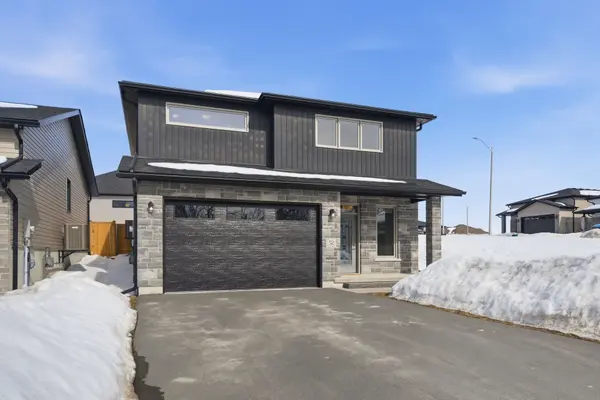 52 Meagan LN, Quinte West, ON K0K 2C0