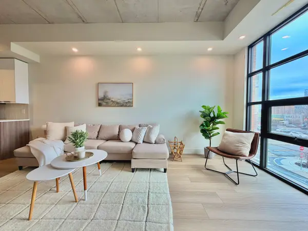 24 Augusta ST #205, Hamilton, ON L8N 1P7