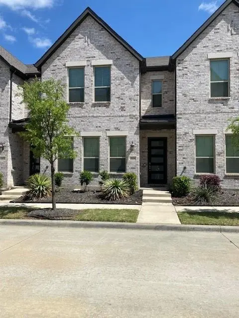 329 Colusa Drive, Lewisville, TX 75056