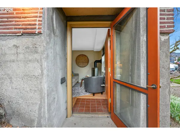 2025 SE CARUTHERS ST #24, Portland, OR 97214