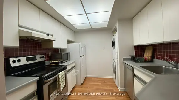 1001 Bay ST #311, Toronto C01, ON M5S 3A6