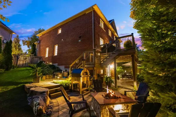 113 Feint DR, Ajax, ON L1T 0E8