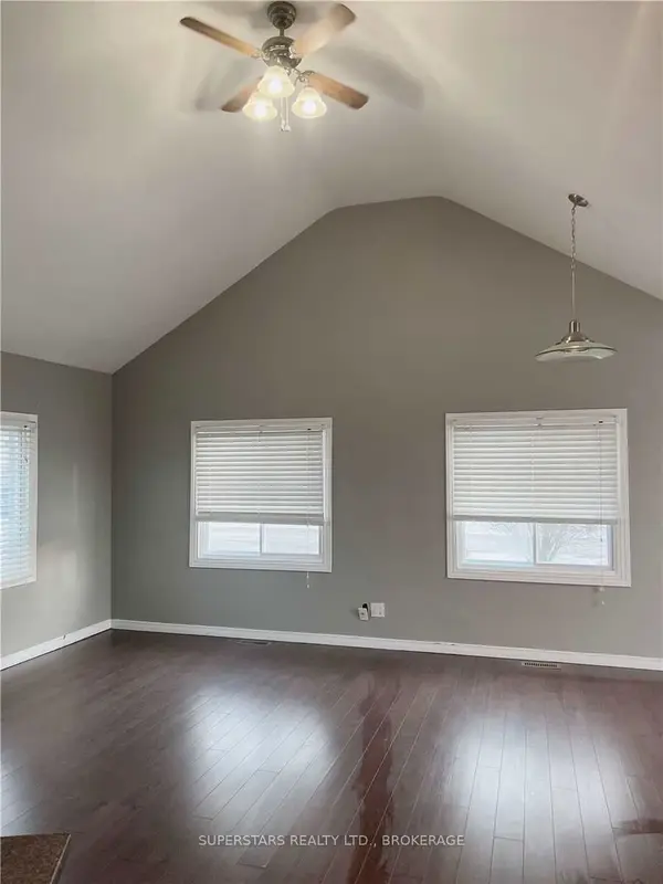 276 Parkwood AVE, Georgina, ON L4P 2X3