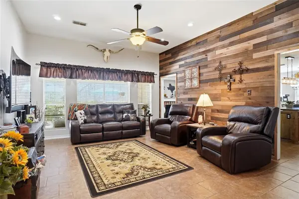 3610 Kings Court, Denton, TX 76209