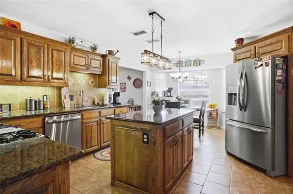 3610 Kings Court, Denton, TX 76209