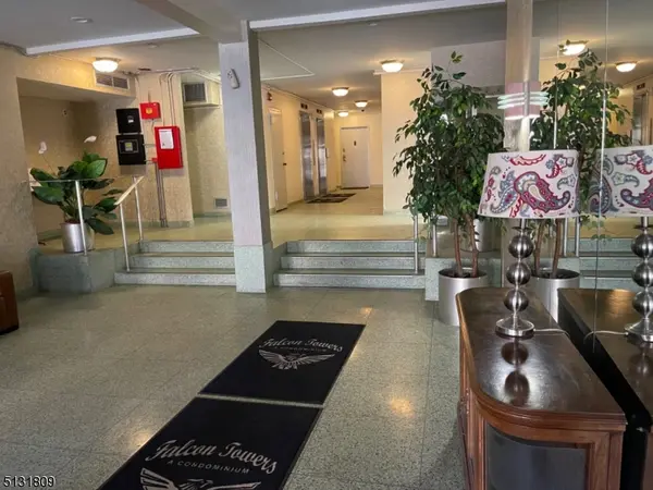 276 Prospect St, Unit 4F #4F, East Orange City, NJ 07017