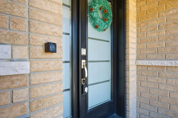 84 John Matthew CRES, Clarington, ON L1C 0S6