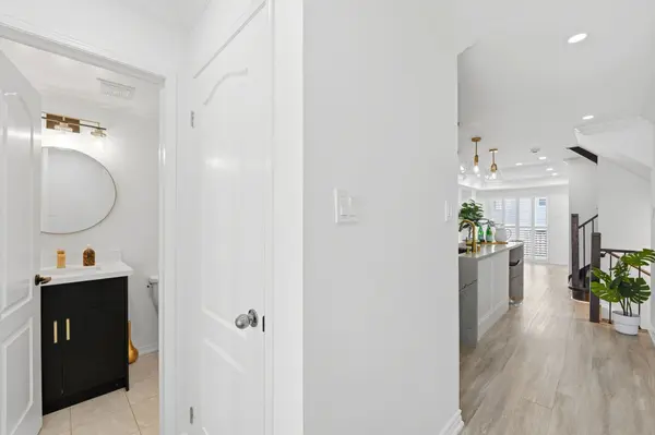 84 John Matthew CRES, Clarington, ON L1C 0S6