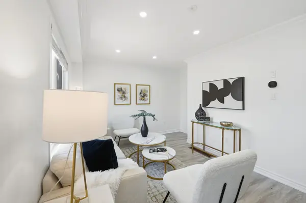 84 John Matthew CRES, Clarington, ON L1C 0S6