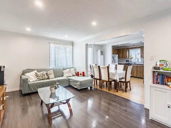 3 Haley CT, Brampton, ON L6S 1N6