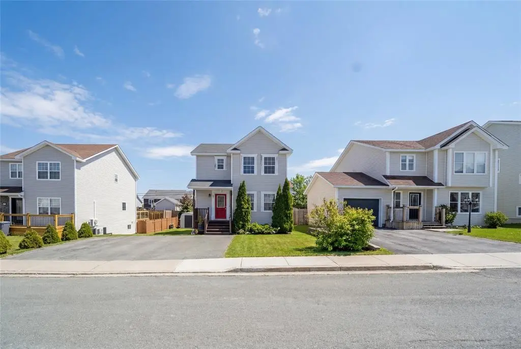 39 Goldfinch Drive, Paradise, NL A1L 3M2