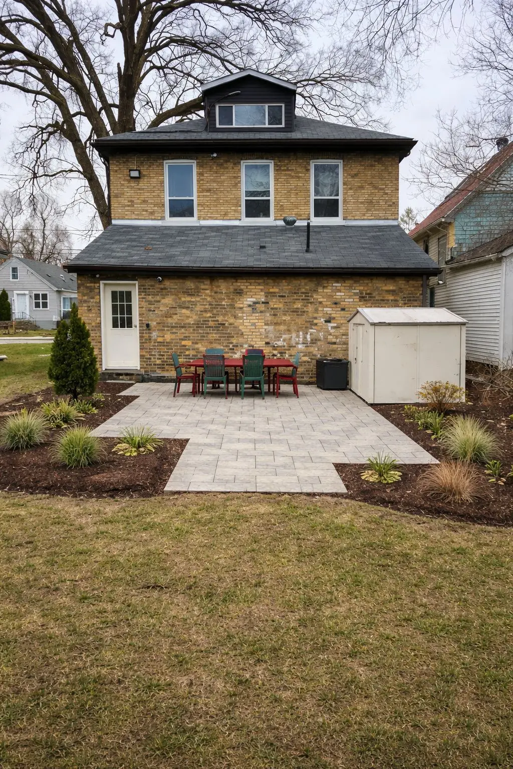 60 Blackfriars ST #2, London North, ON N6H 1K7