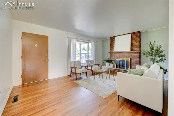 2903 Illinois AVE, Colorado Springs, CO 80907