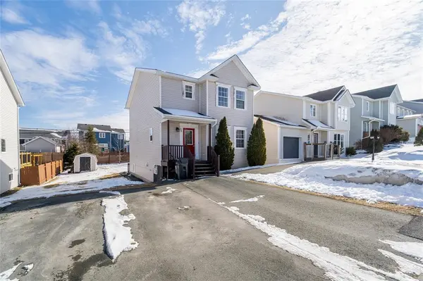 39 Goldfinch Drive, Paradise, NL A1L 3M2