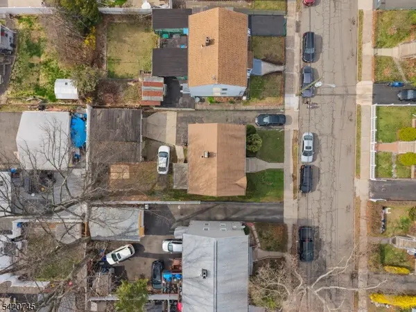 35 7Th Ave, Passaic City, NJ 07055