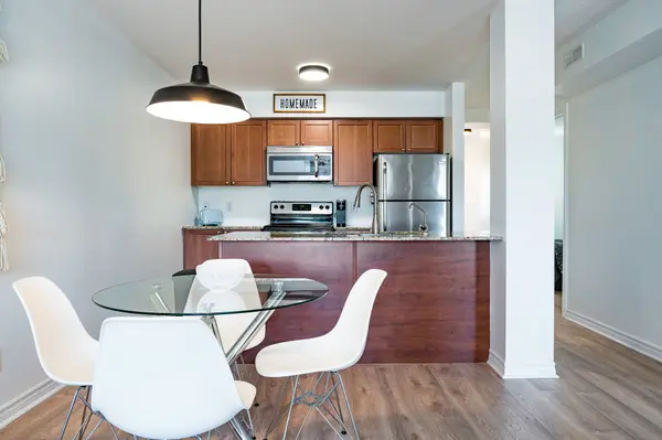 8 BRANDY LANE DR #204, Collingwood, ON L9Y 0X4