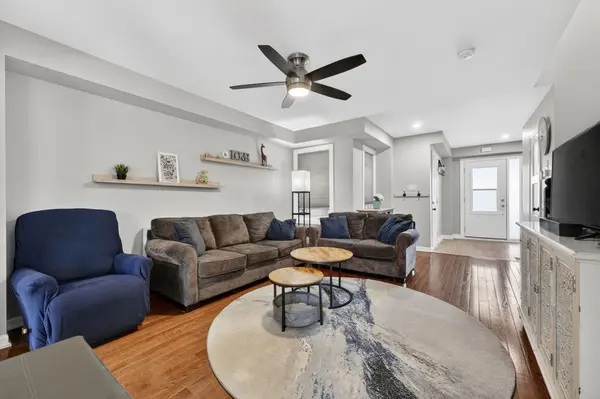 102 Majesty BLVD, Barrie, ON L4M 0E5