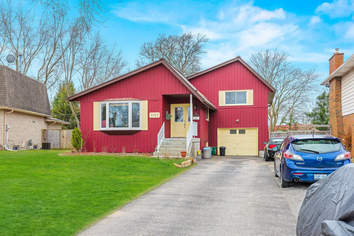 1182 Queensland PL, Brockville, ON K6V 6A7