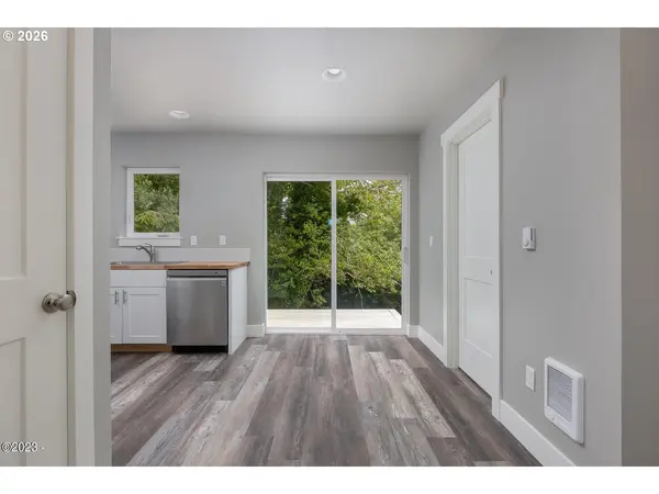 646 SE REEF AVE, Lincoln City, OR 97367