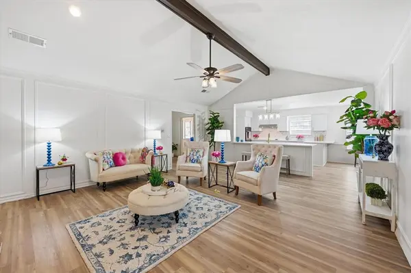 5808 Ridge Drive, Arlington, TX 76016