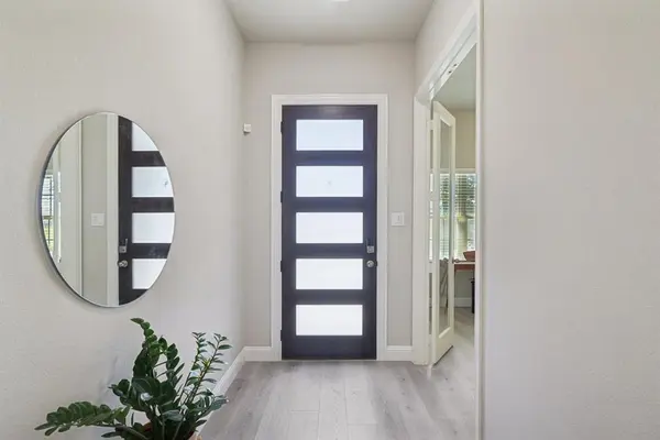 1919 Clinesmith Drive, Farmers Branch, TX 75234