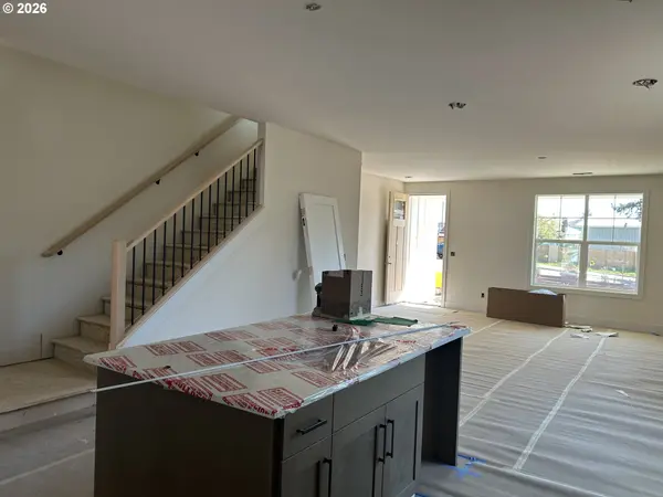 16169 Barlow Trail LN, Oregon City, OR 97045