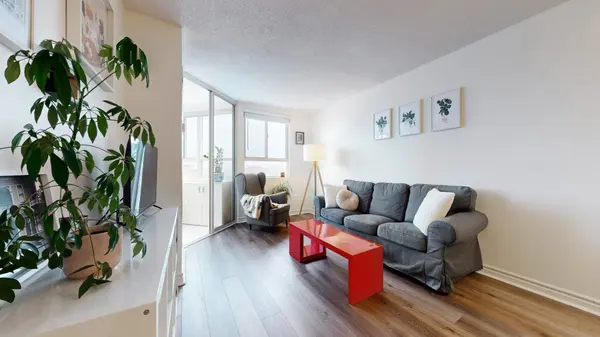 4 Park Vista CRES #1403, Toronto E03, ON M4B 3M8