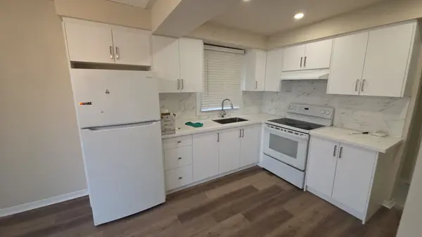 133 Creditstone RD, Brampton, ON L6Y 4G3