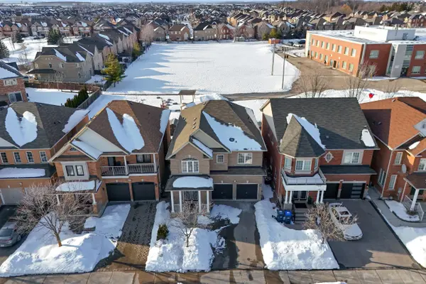 470 Father Tobin RD, Brampton, ON L6R 0S2