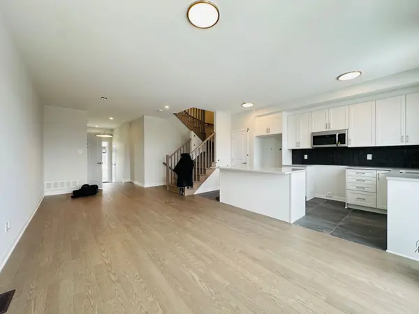 271 BANKSIDE WAY, Barrhaven, ON K2J 7M8