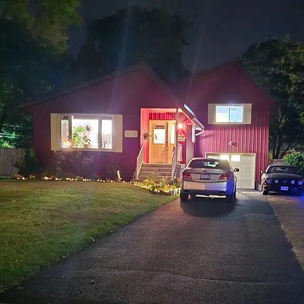 1182 Queensland PL, Brockville, ON K6V 6A7