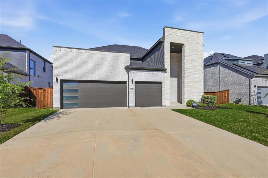 924 Newcastle Drive, Allen, TX 75013