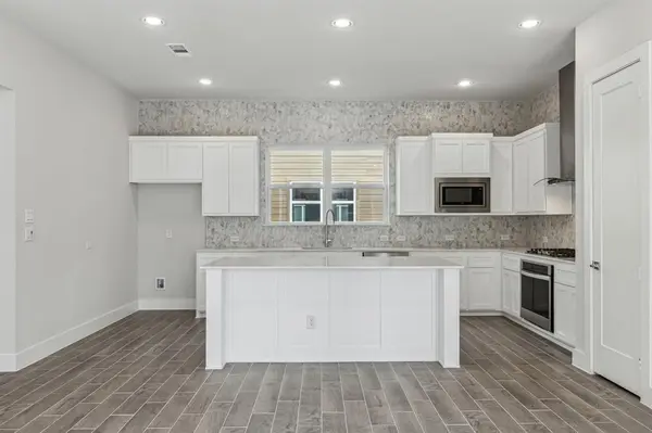 2644 Carmelita Street, Dallas, TX 75212