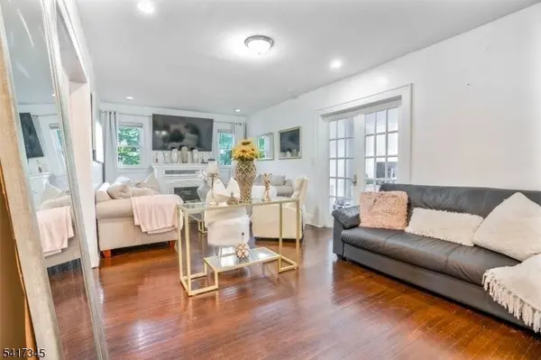 304 W 2Nd Ave, Roselle Boro, NJ 07203