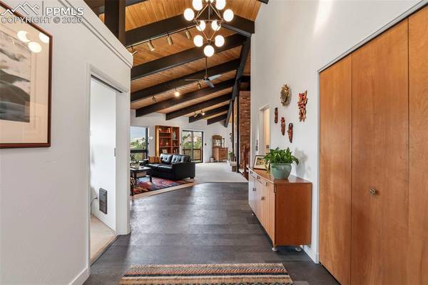 1595 Oak Hills DR, Colorado Springs, CO 80919